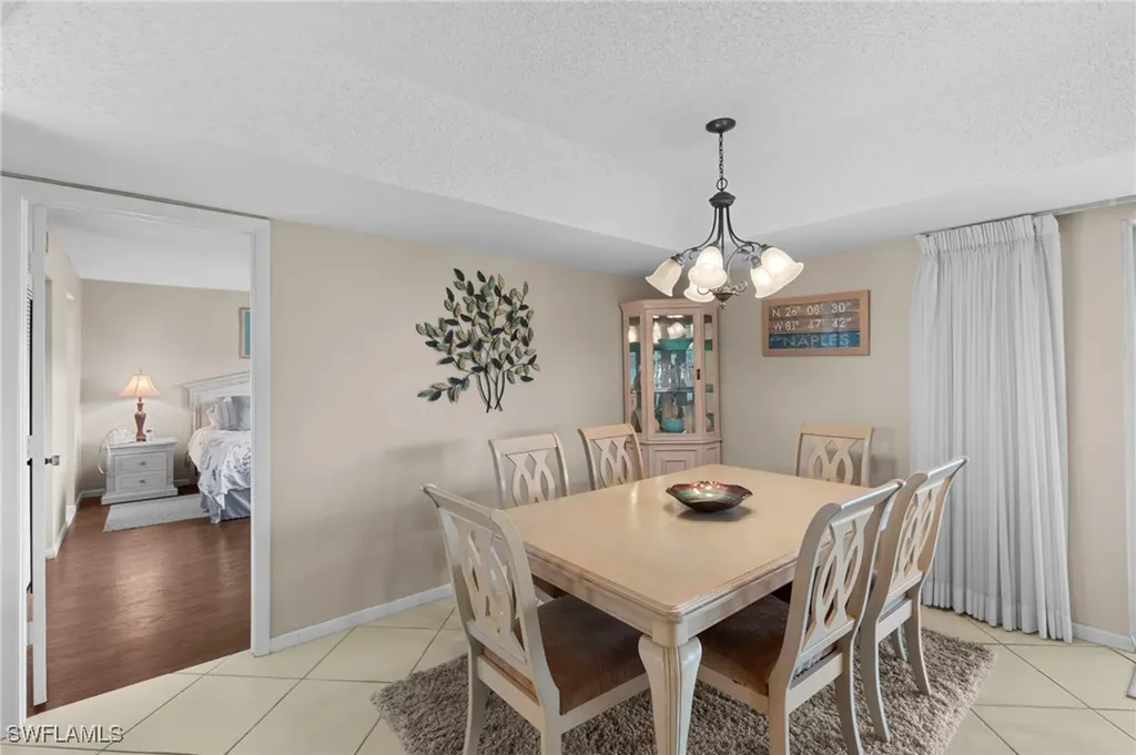 601 Teryl Road Naples FL 34112