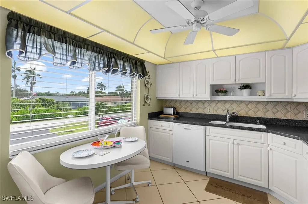 601 Teryl Road Naples FL 34112