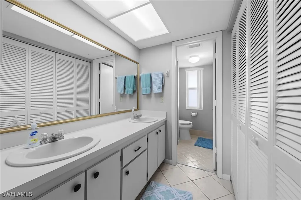 601 Teryl Road Naples FL 34112