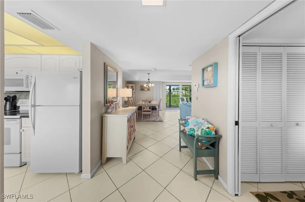 601 Teryl Road Naples FL 34112