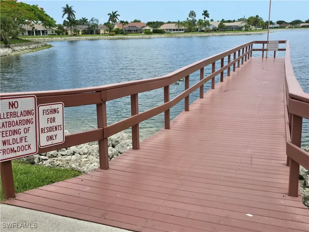 605 Squire Circle Naples FL 34104