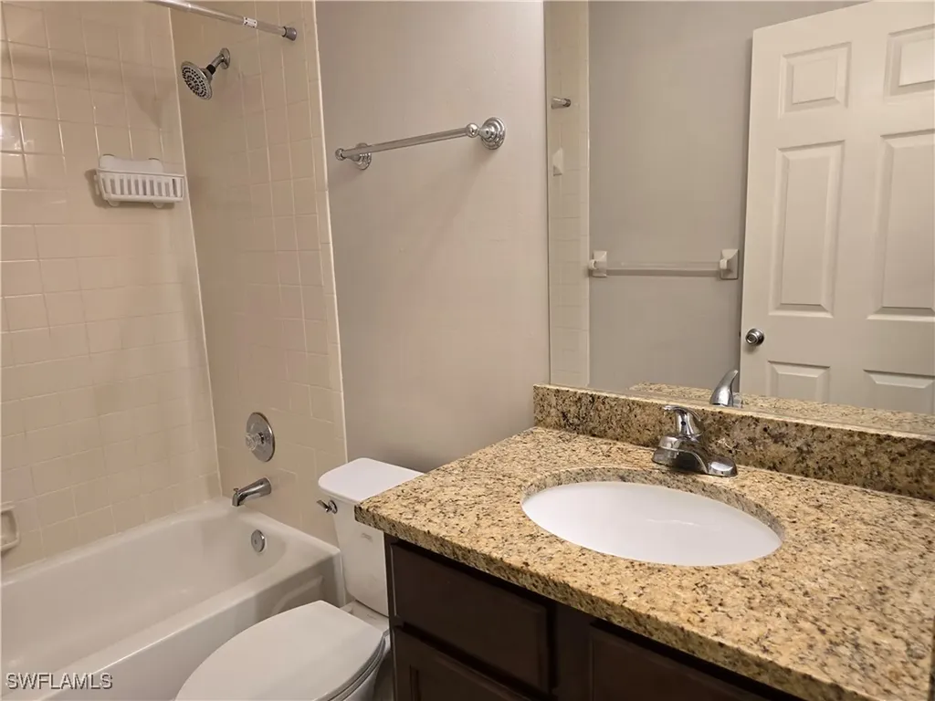 605 Squire Circle Naples FL 34104
