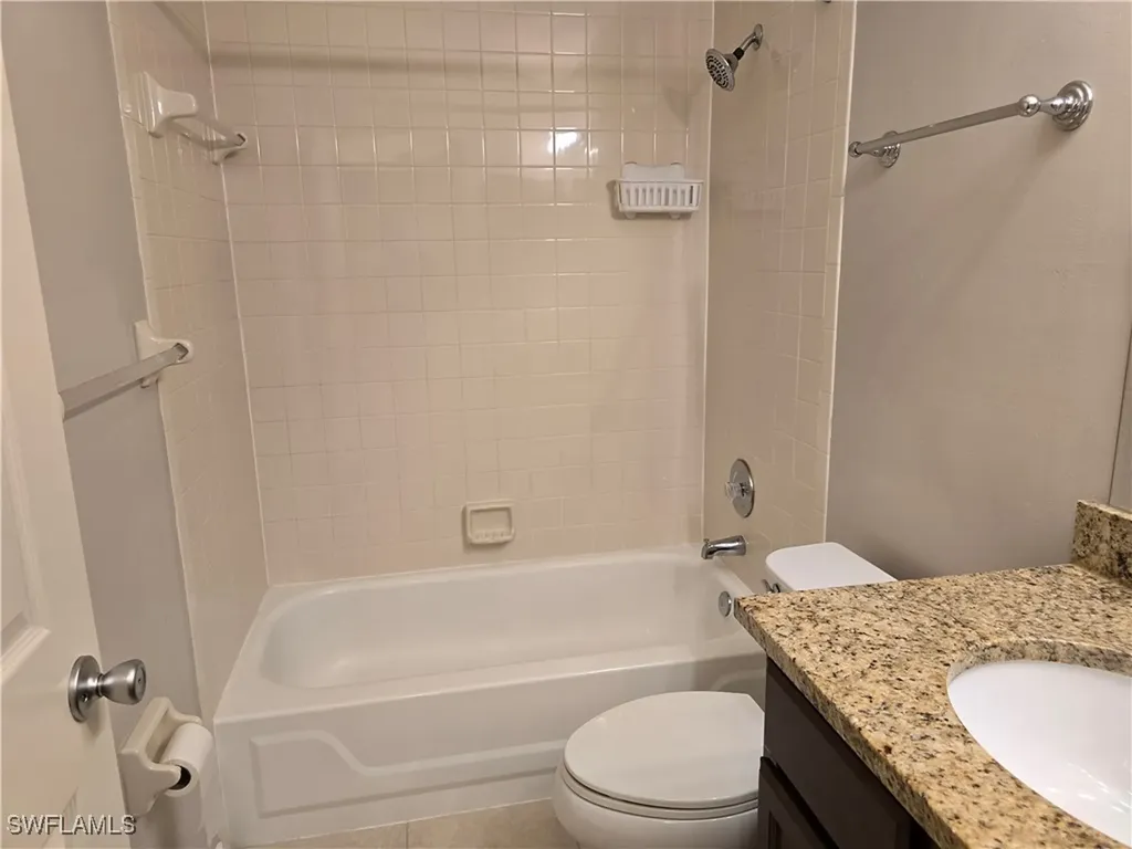 605 Squire Circle Naples FL 34104