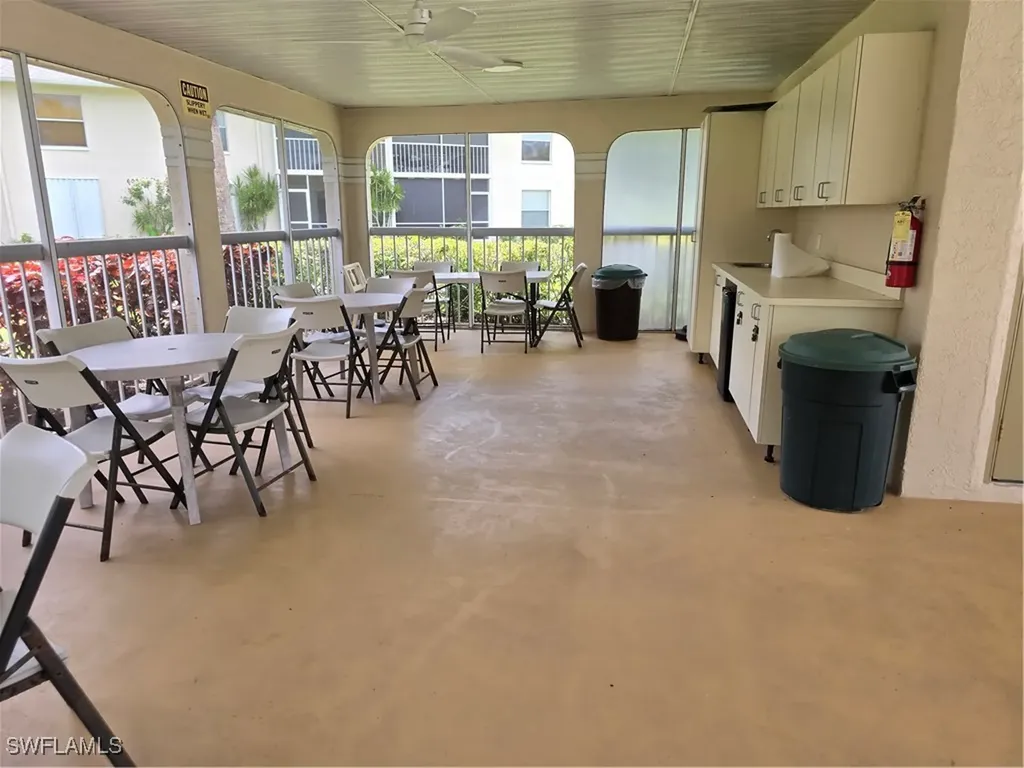 605 Squire Circle Naples FL 34104