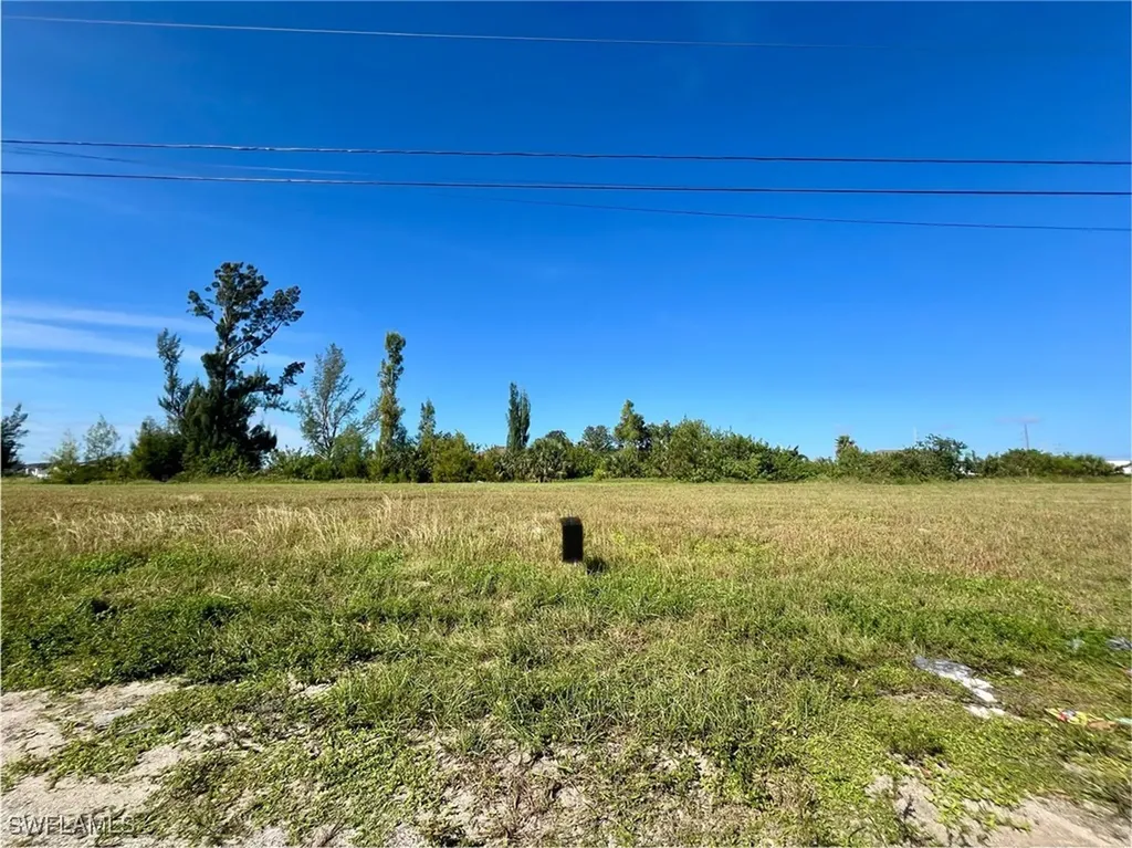 2234 NW 2nd Avenue Cape Coral FL 33993