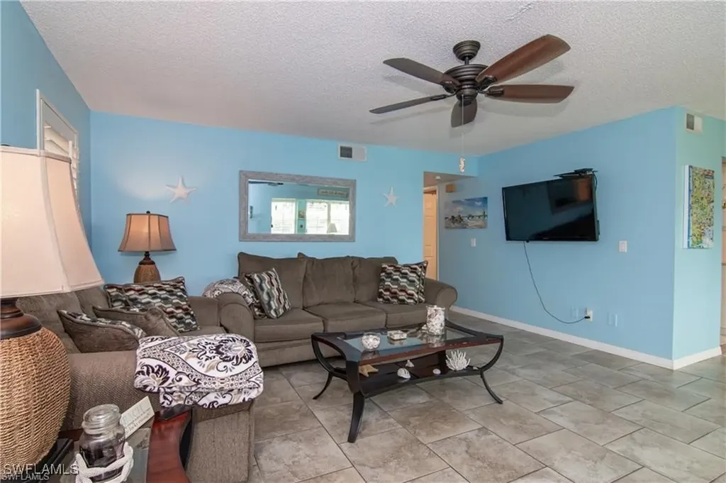 1400 Pompei Lane Naples FL 34103