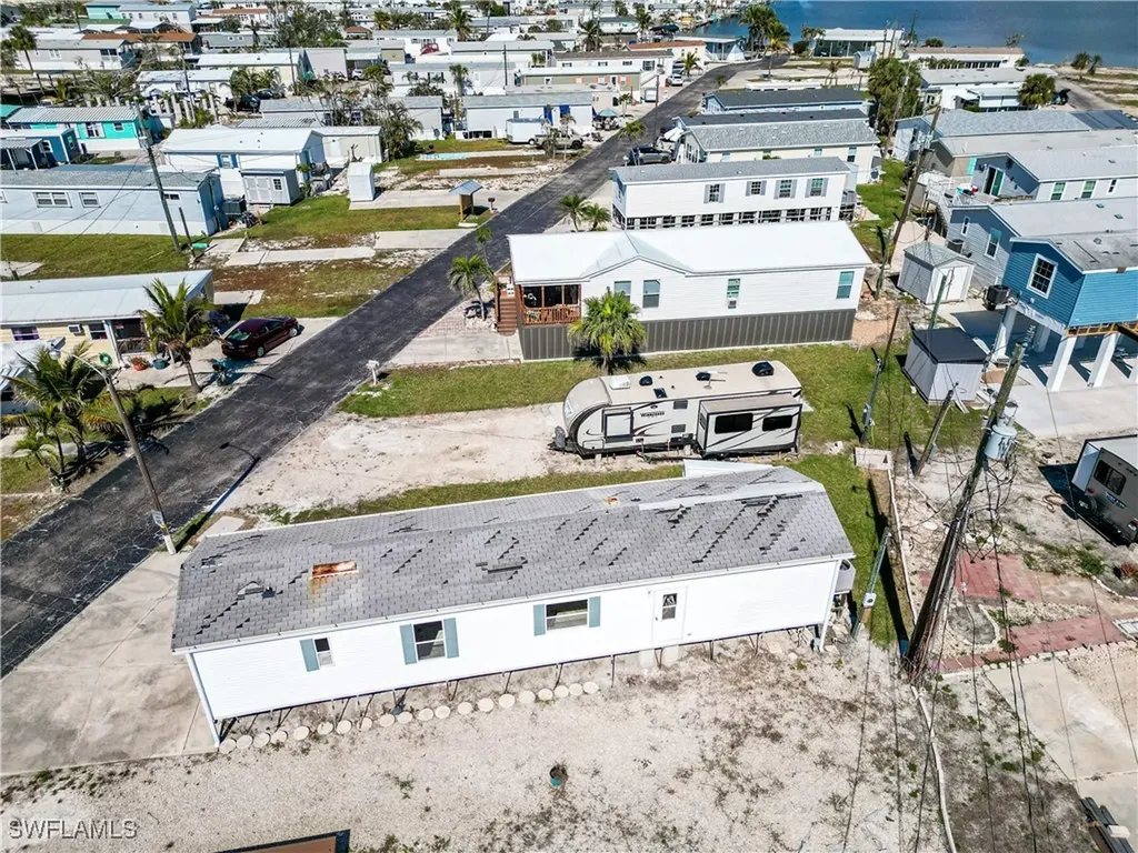 38 Helen Lane Fort Myers Beach FL 33931