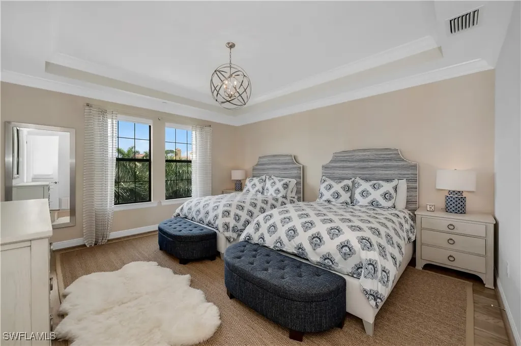 2739 Tiburon Boulevard E Naples FL 34109