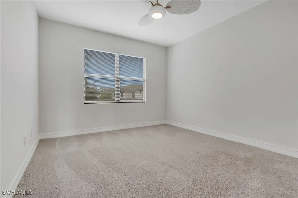 7501 Carnegie Way Naples FL 34119