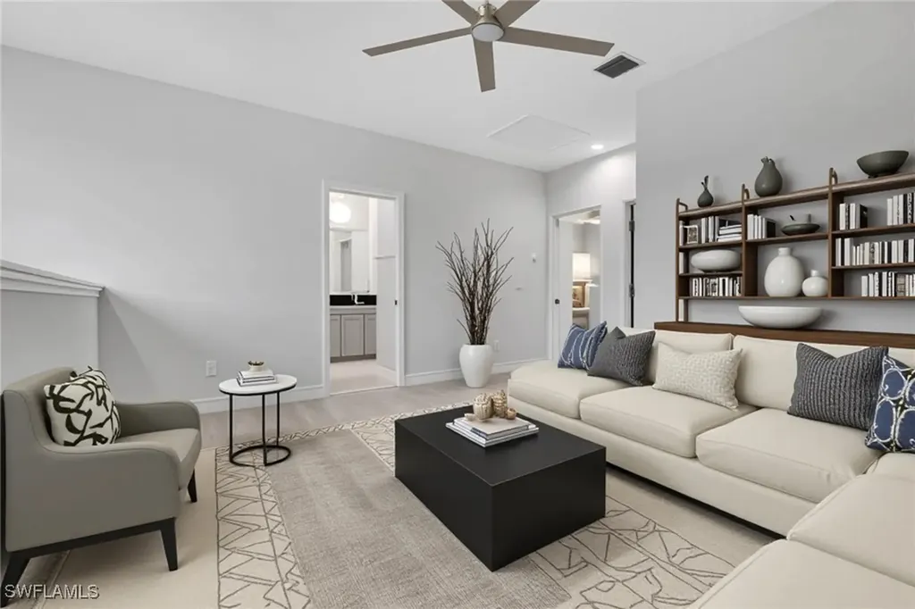 7501 Carnegie Way Naples FL 34119