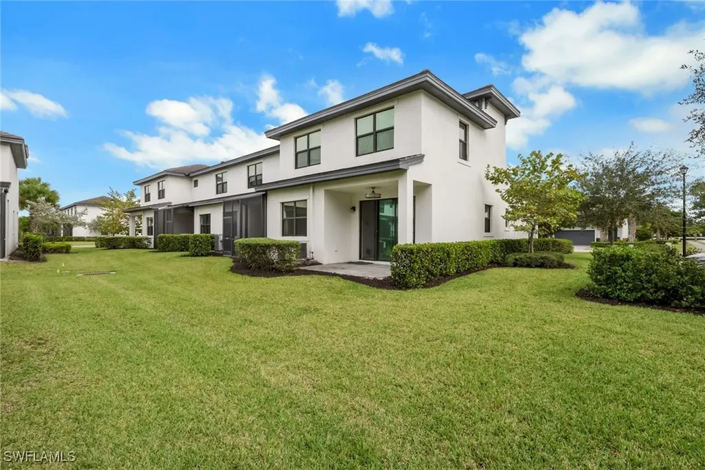 7501 Carnegie Way Naples FL 34119