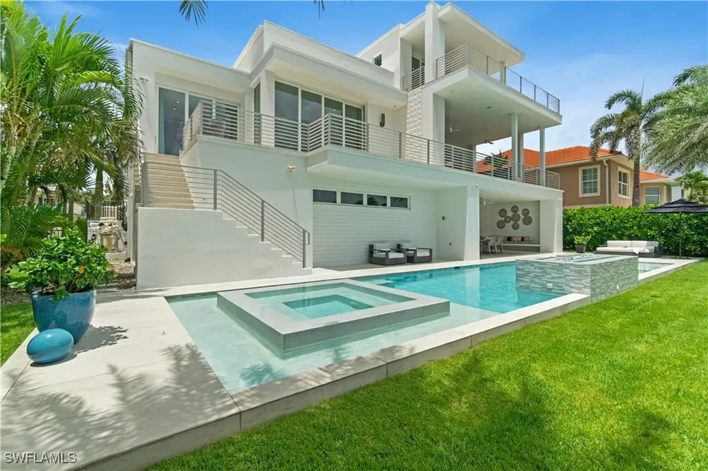 Naples FL, 432 Bayside Avenue