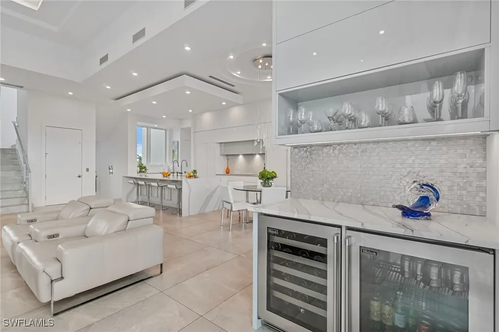 432 Bayside Avenue Naples FL 34108