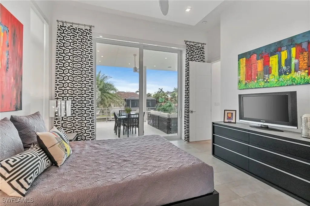 432 Bayside Avenue Naples FL 34108