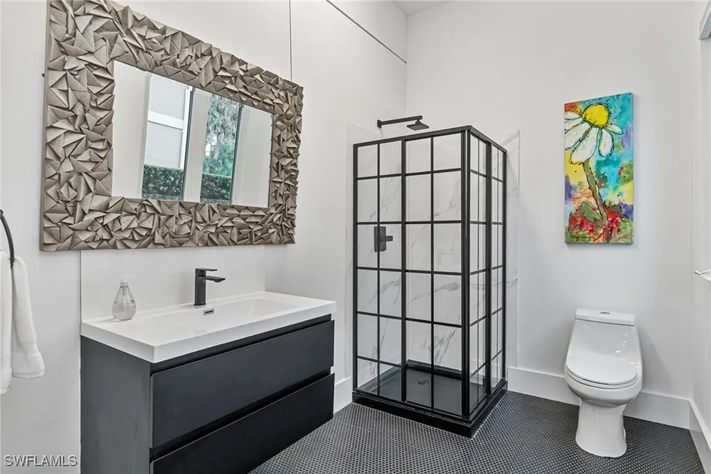432 Bayside Avenue Naples FL 34108