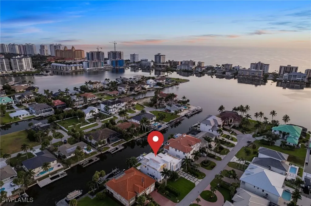 432 Bayside Avenue Naples FL 34108