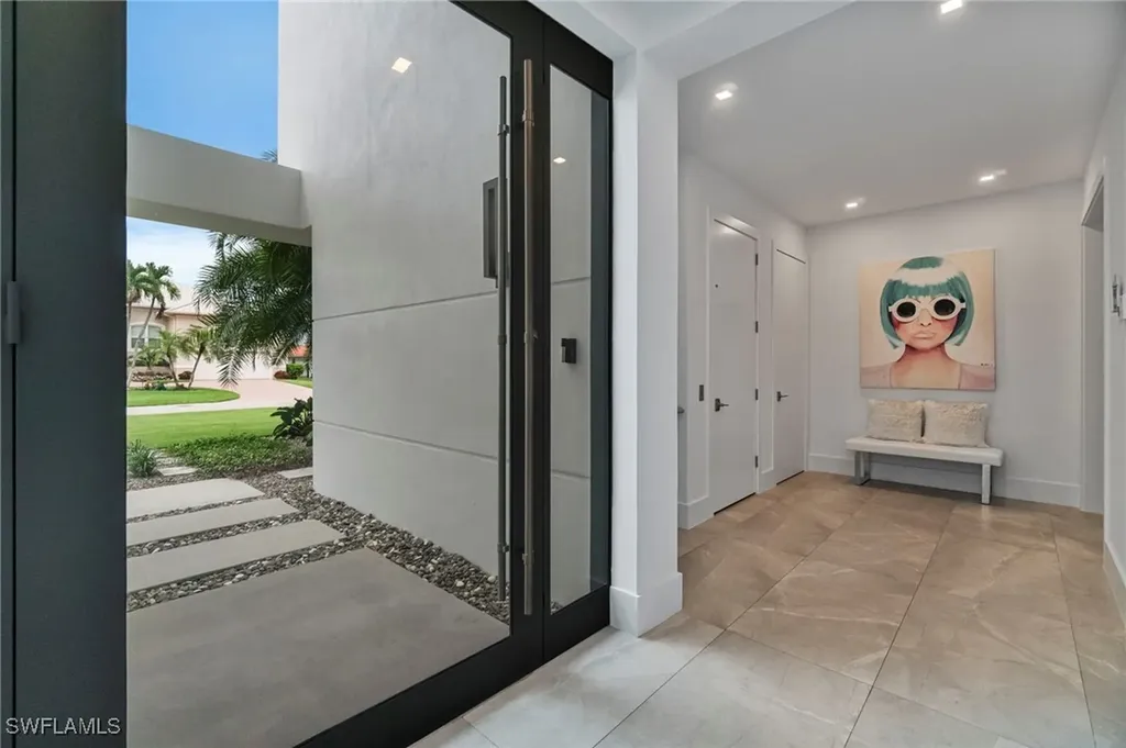 432 Bayside Avenue Naples FL 34108