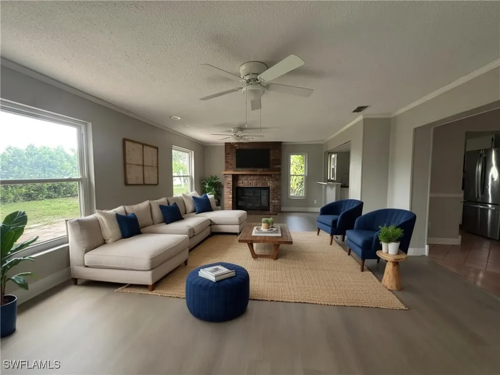 1833 SE 1st Terrace Cape Coral FL 33990