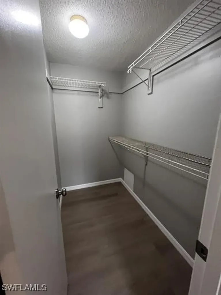 1833 SE 1st Terrace Cape Coral FL 33990