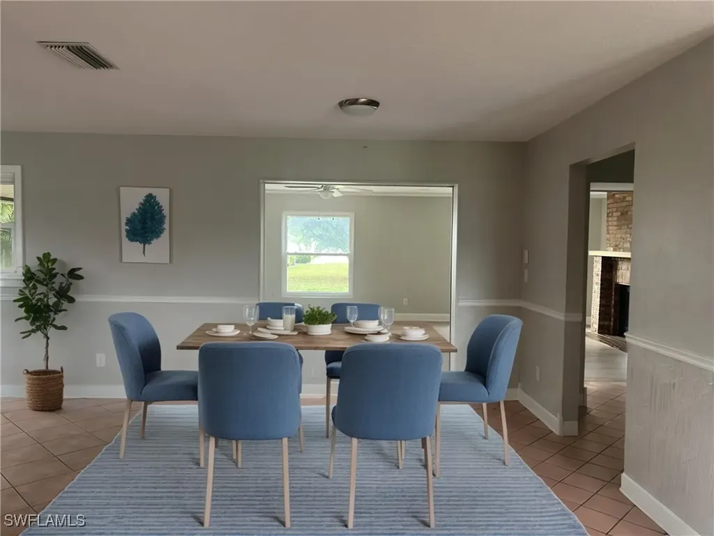 1833 SE 1st Terrace Cape Coral FL 33990