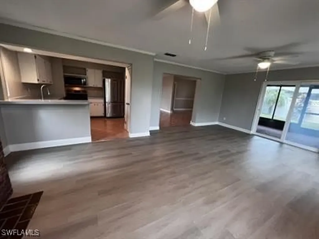 1833 SE 1st Terrace Cape Coral FL 33990