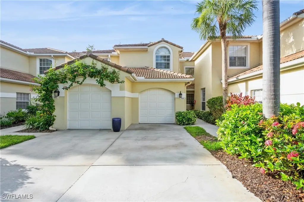 74 Silver Oaks Circle Naples FL 34119