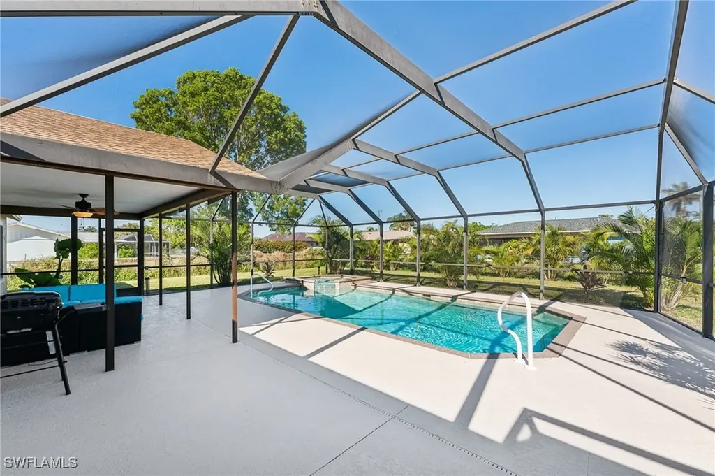 221 SW 47th Street Cape Coral FL 33914