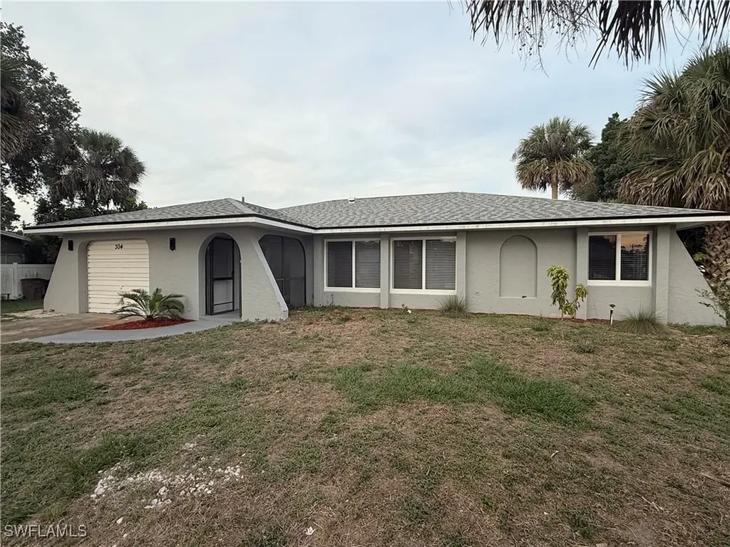 304 North Avenue Lehigh Acres FL 33936