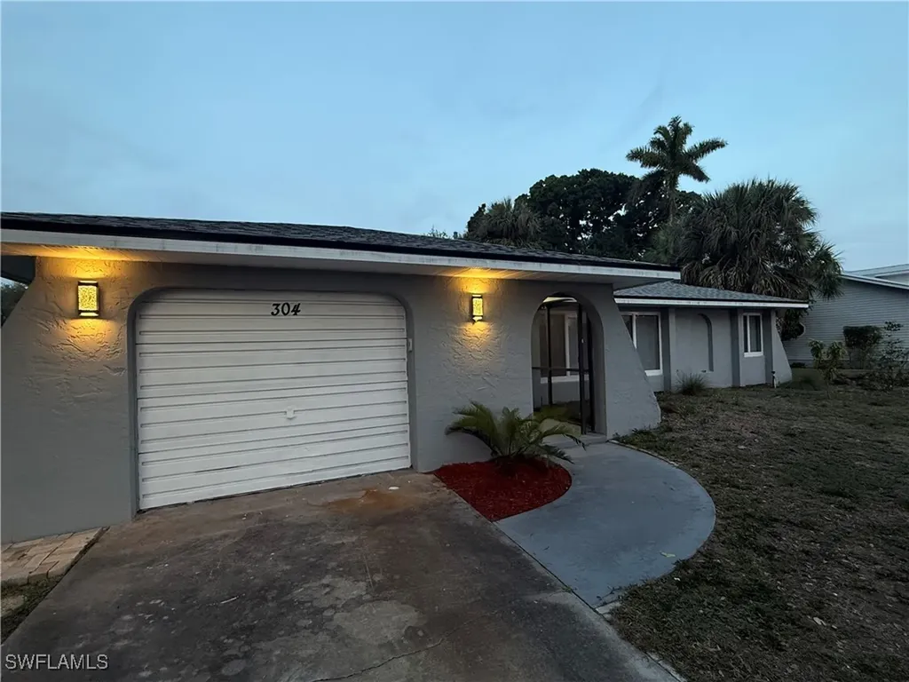 304 North Avenue Lehigh Acres FL 33936