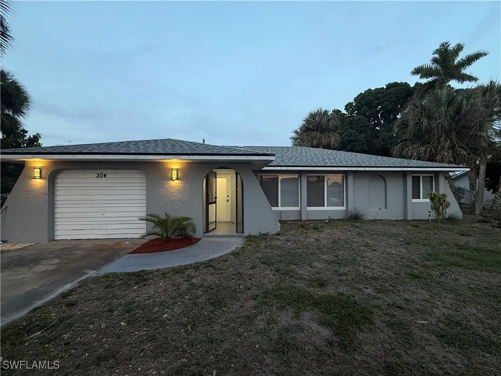 304 North Avenue Lehigh Acres FL 33936