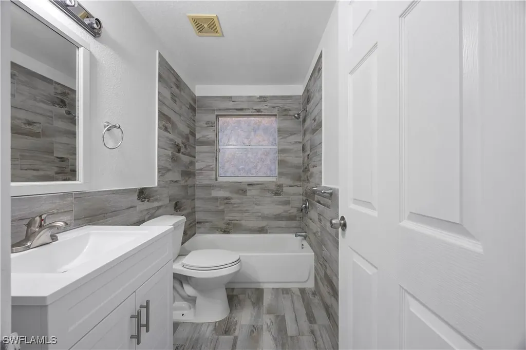 913 Allman Avenue Lehigh Acres FL 33971