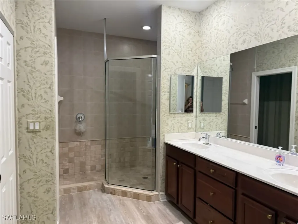 1252 Rialto Way Naples FL 34114