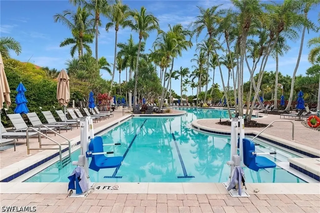 1252 Rialto Way Naples FL 34114