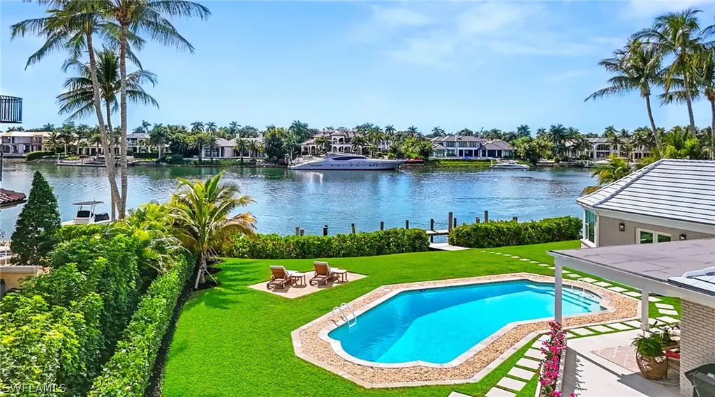 440 Kings Town Drive Naples FL 34102