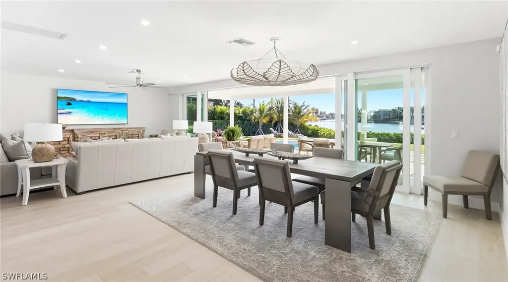 440 Kings Town Drive Naples FL 34102