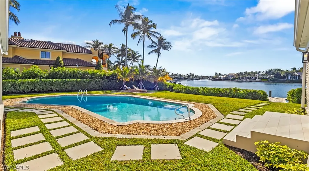 440 Kings Town Drive Naples FL 34102