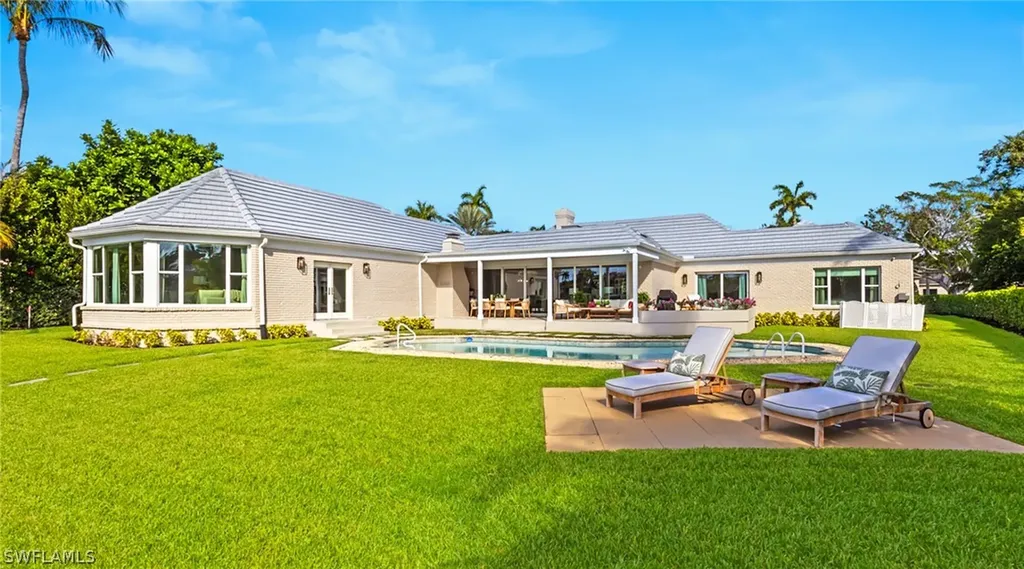 440 Kings Town Drive Naples FL 34102