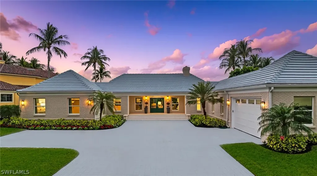 440 Kings Town Drive Naples FL 34102