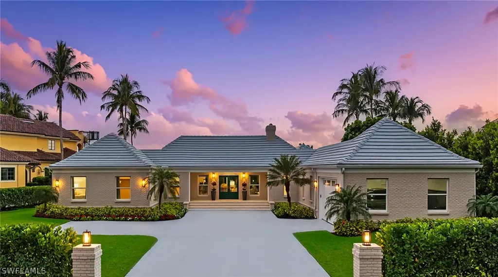 440 Kings Town Drive Naples FL 34102