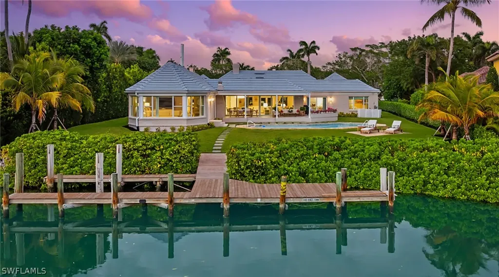 440 Kings Town Drive Naples FL 34102