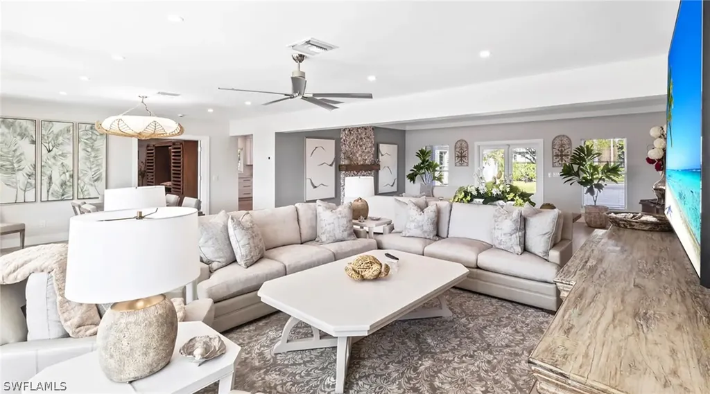 440 Kings Town Drive Naples FL 34102