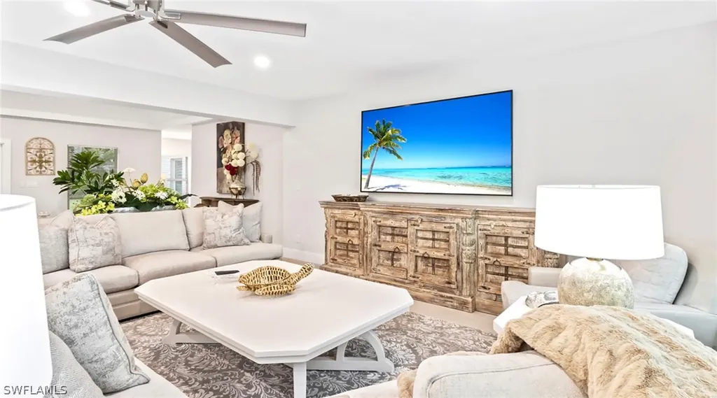 440 Kings Town Drive Naples FL 34102