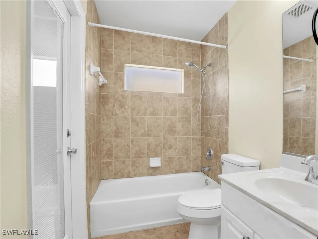 305 SE 16th Place Cape Coral FL 33990