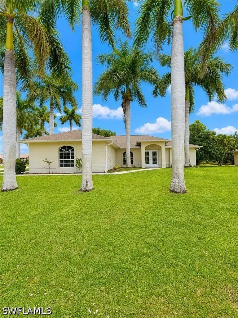 305 SE 16th Place Cape Coral FL 33990