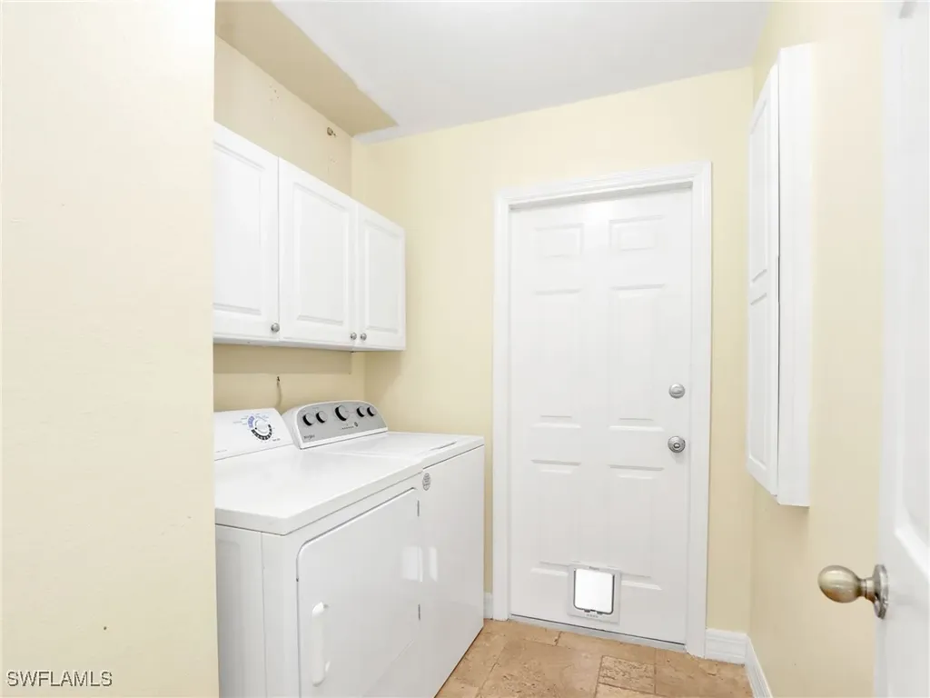 305 SE 16th Place Cape Coral FL 33990
