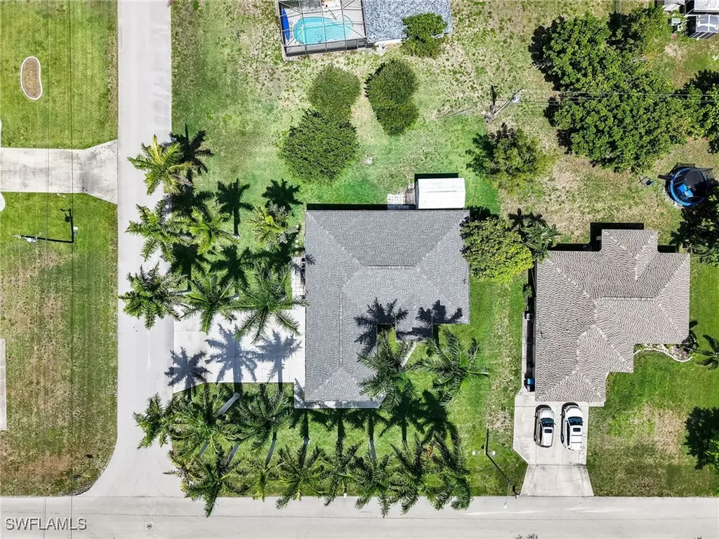 305 SE 16th Place Cape Coral FL 33990
