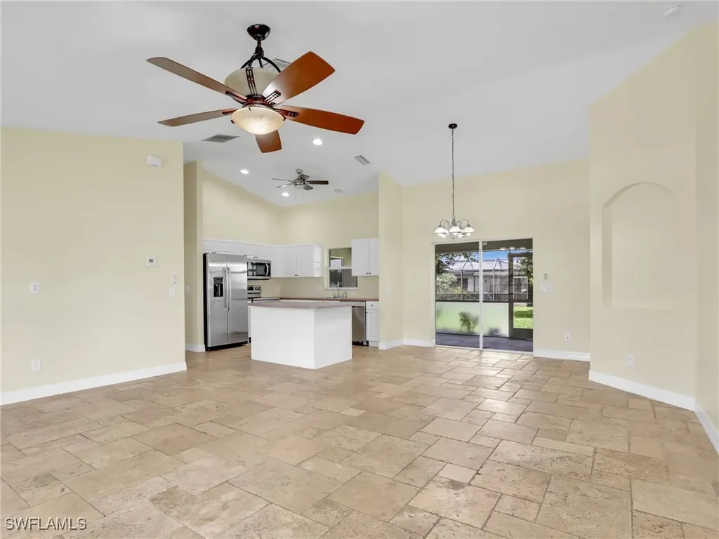 305 SE 16th Place Cape Coral FL 33990