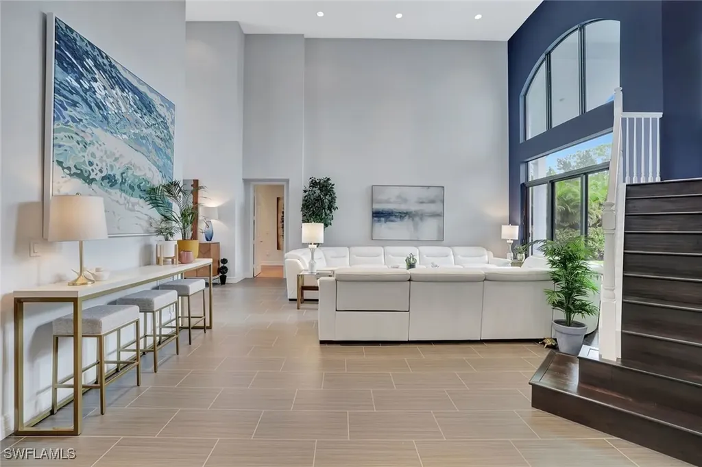 2930 Cinnamon Bay Circle Naples FL 34119