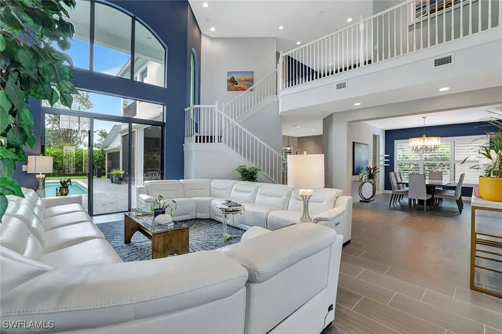 2930 Cinnamon Bay Circle Naples FL 34119