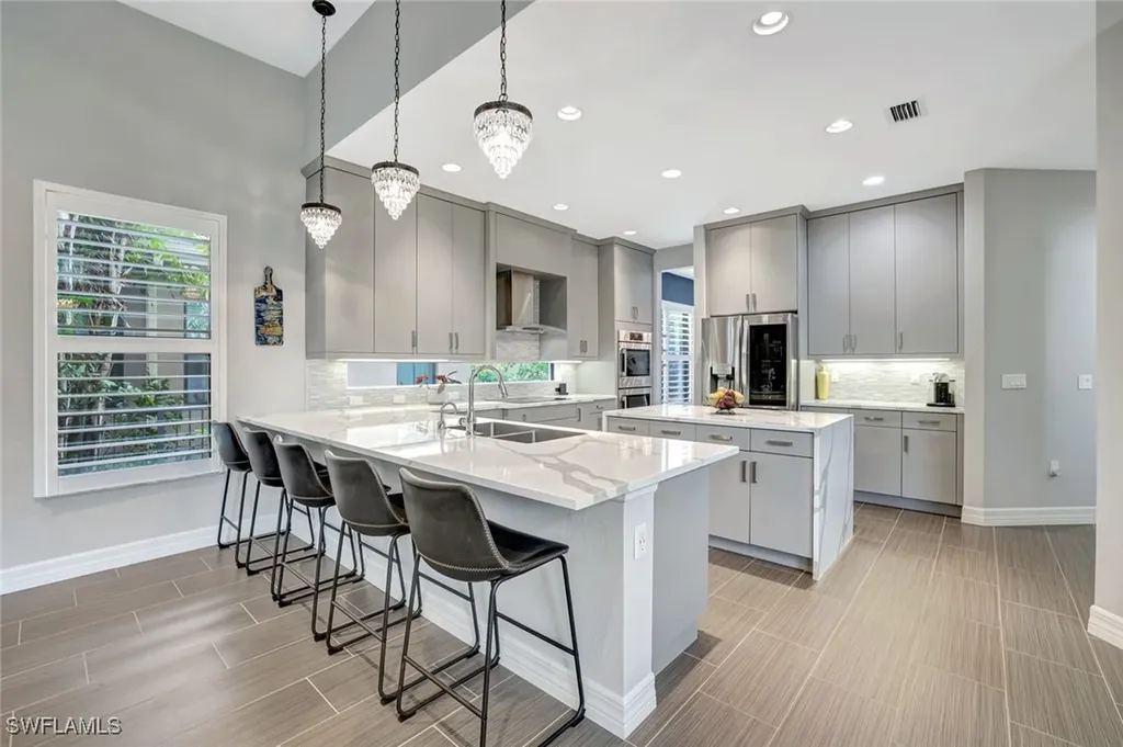 2930 Cinnamon Bay Circle Naples FL 34119